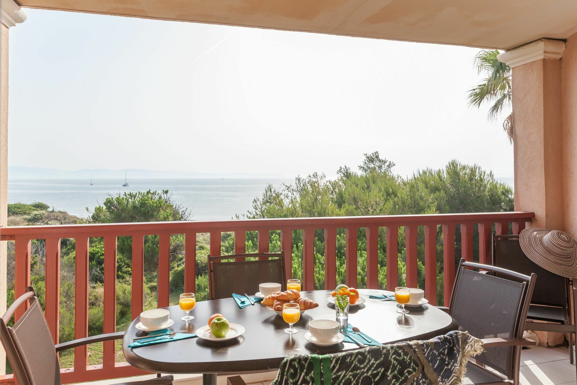 Residence Pierre & Vacances La Pinede อิแยร์ ภายนอก รูปภาพ
