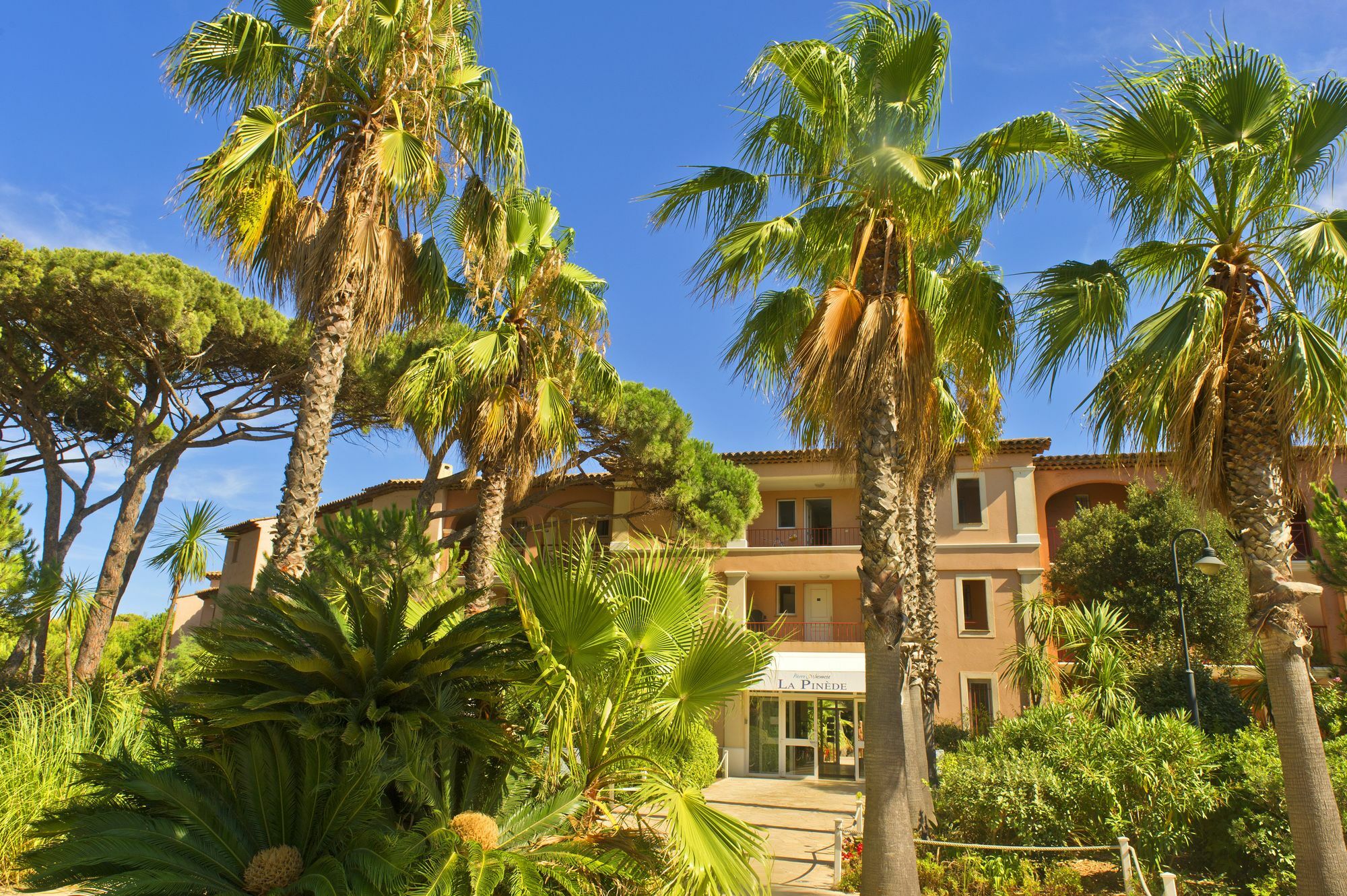 Residence Pierre & Vacances La Pinede อิแยร์ ภายนอก รูปภาพ